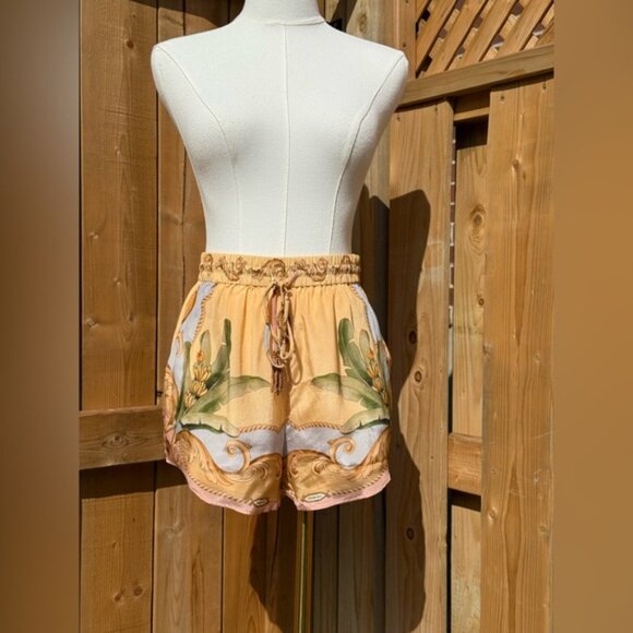 🆕 FARM Rio 🧿 NWOT Multicolor Banana Royalty Kaleidoscope Shorts, Sz XS - Picture 10 of 16